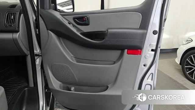Hyundai The New Grand Starex id 4632451 из Кореи 17