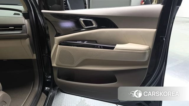Kia Carnival 4th generation id 4671072 из Кореи 17