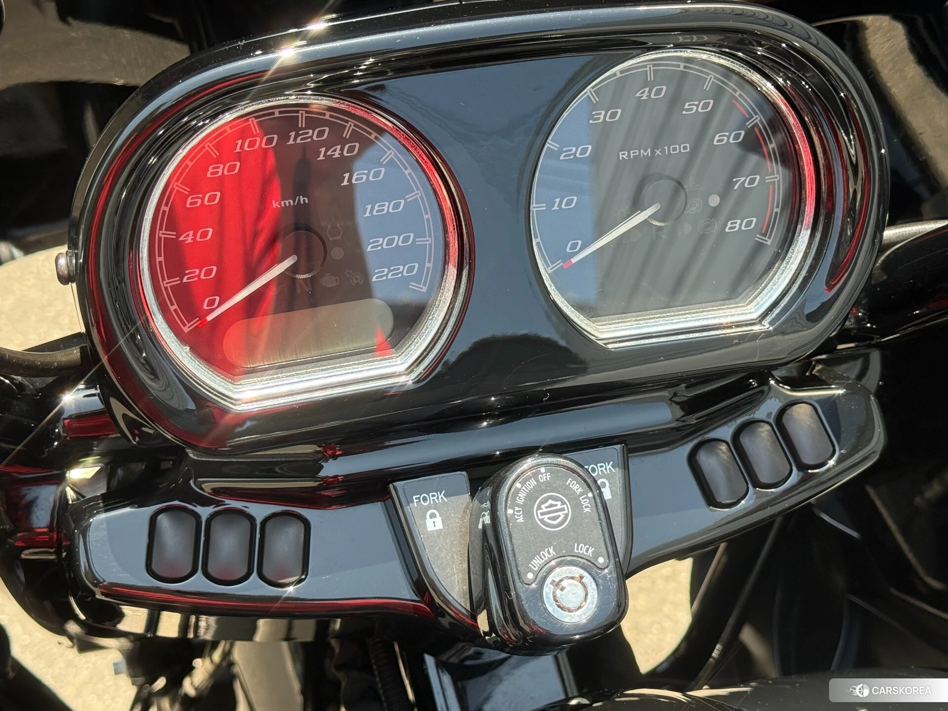 Проданный Harley-Davidson Road Glide FLTRXS1750 id 4379971 из Японии, фото 17