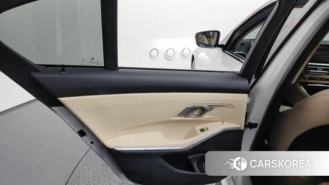 BMW 3 Series (G20) id 4292473 из Кореи 17