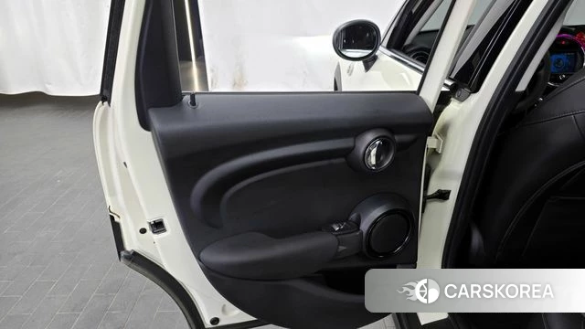 Mini Cooper id 4344839 из Кореи 17