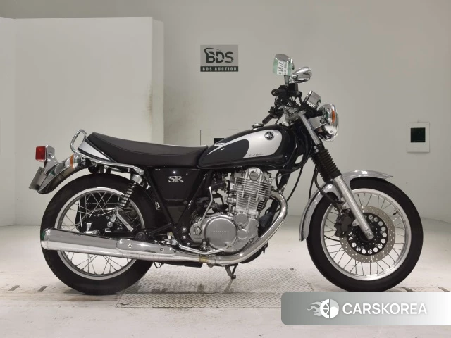 Проданный Yamaha SR400 2021 из Японии, фото 2