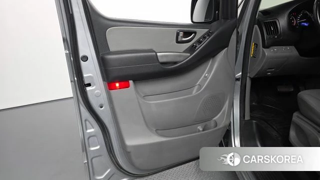 Hyundai The New Grand Starex id 4647227 из Кореи 17