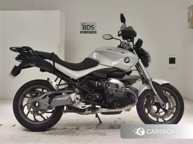 Проданный BMW R1200R 2011 из Японии