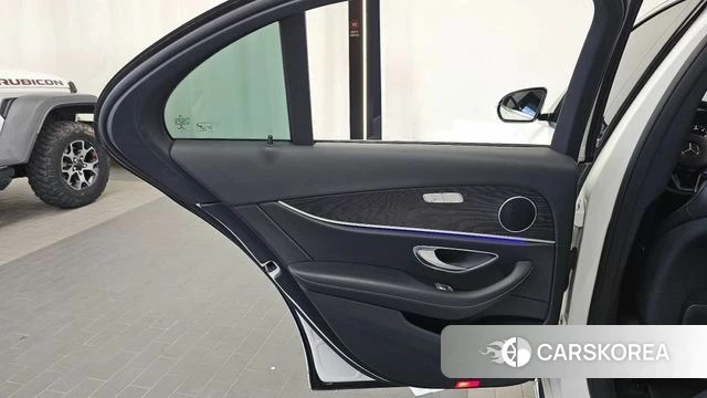 Mercedes-Benz E-Class W213 id 4781188 из Кореи 17