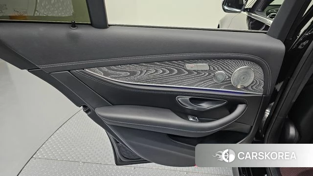 Mercedes-Benz E-Class W213 id 4475787 из Кореи 17