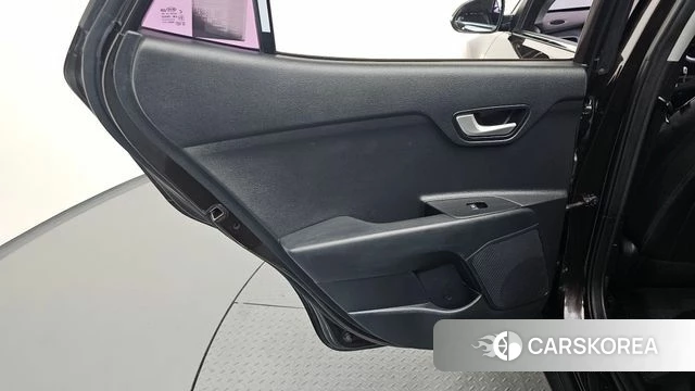 Kia Stonic id 4448221 из Кореи 17