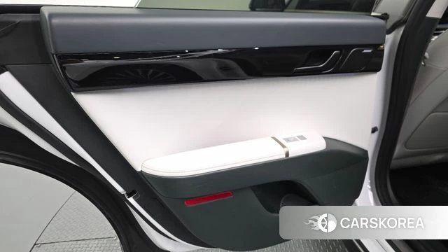 Hyundai Grandeur Hybrid (GN7) id 4879994 из Кореи 17