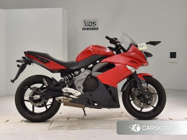 Проданный Kawasaki NINJA 400R 2012 из Японии, фото 2