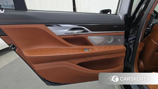 BMW 7 Series (G11) id 4642338 из Кореи 17
