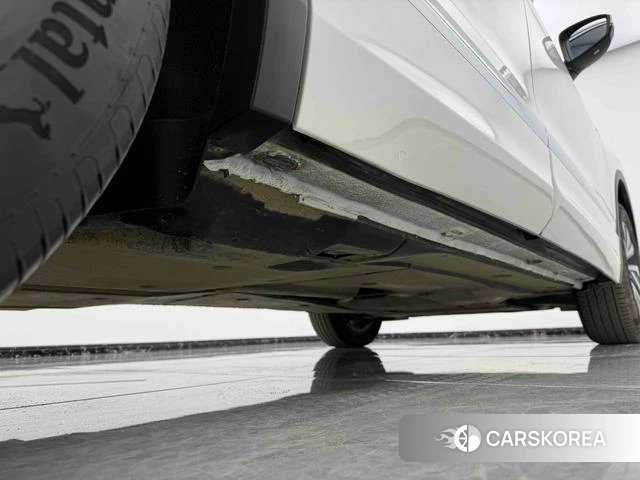 Volkswagen Tiguan L PHEV id 3889108 из Китая 17