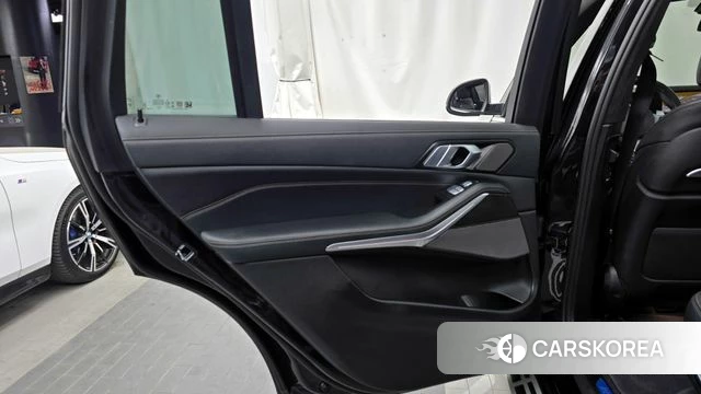 BMW X7 (G07) id 4381102 из Кореи 17