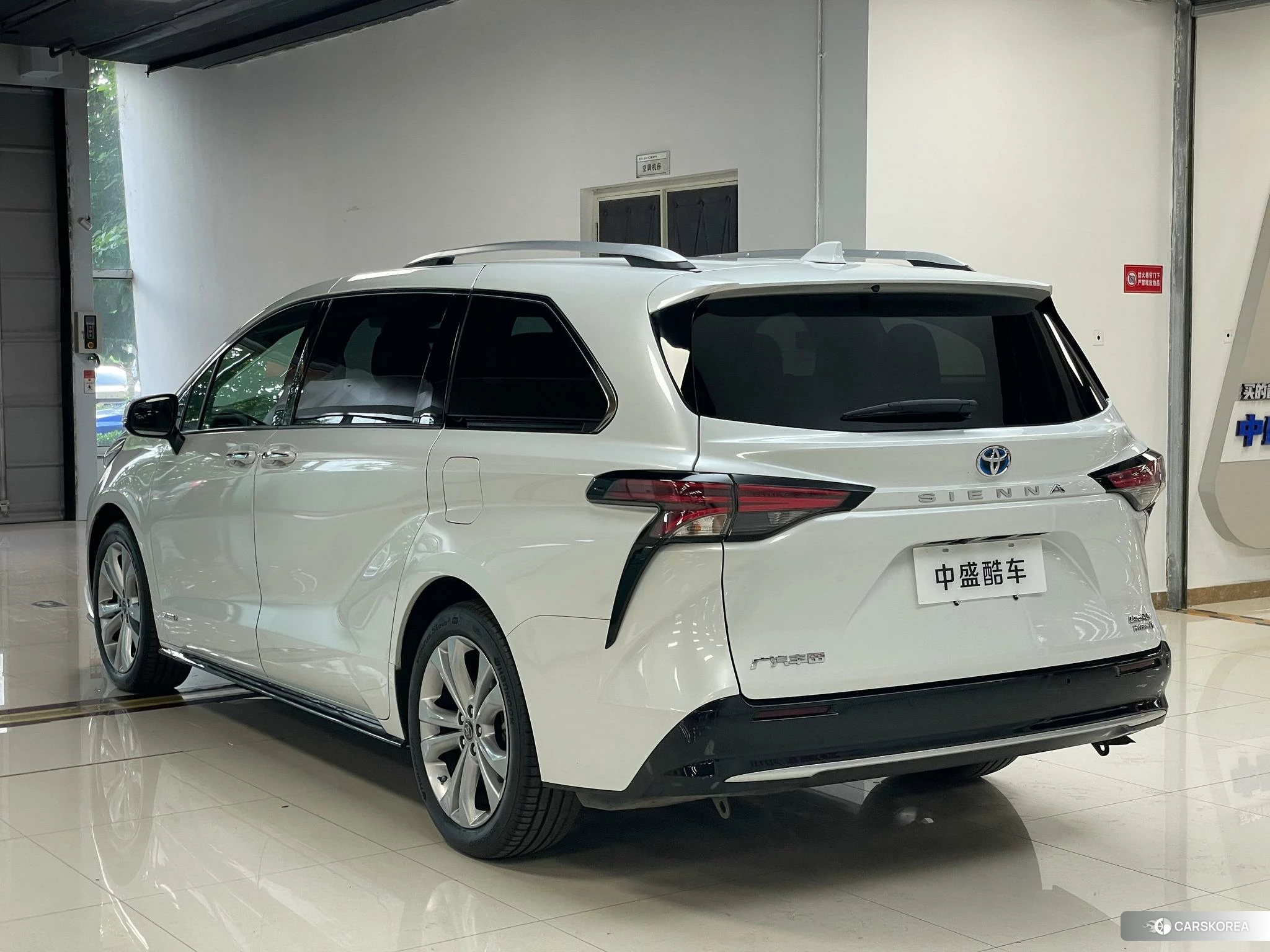 Toyota Saina id 4432190 из Китая 17
