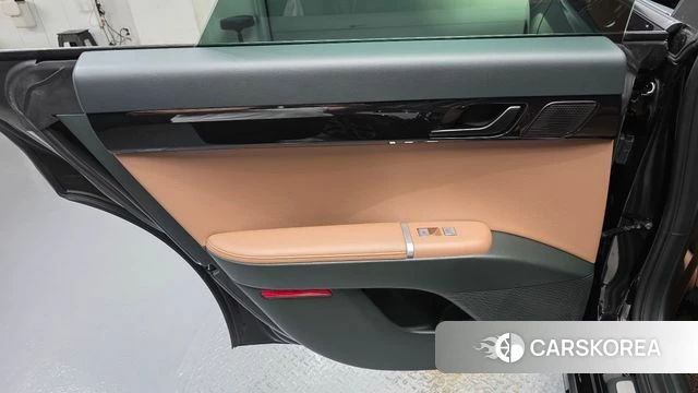 Hyundai Grandeur Hybrid (GN7) id 4871435 из Кореи 17