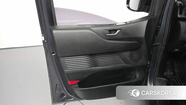 Hyundai Staria id 4282083 из Кореи 17