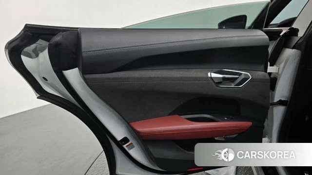 Audi e-Tron GT id 4688038 из Кореи 17