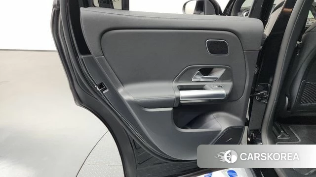 Mercedes-Benz EQA H243 id 4308644 из Кореи 17