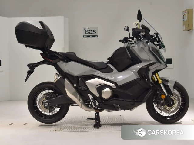 Проданный Honda X-ADV 750 2021 из Японии