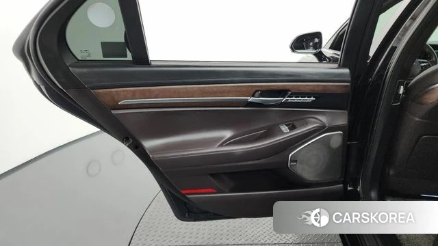 Genesis G90 id 4445559 из Кореи 17