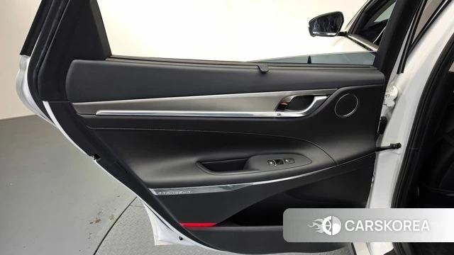 Hyundai The New Grandeur IG Hybrid id 4317664 из Кореи 17
