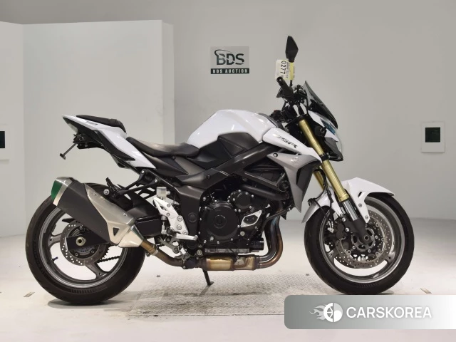Проданный Suzuki GSR750 ABS 2013 из Японии