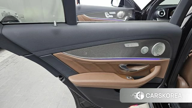 Mercedes-Benz E-Class W213 id 4309990 из Кореи 17