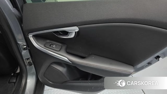 Volvo V40 Cross-Country id 4543342 из Кореи 17