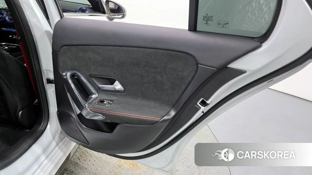 Mercedes-Benz A-Class W177 id 4309714 из Кореи 17
