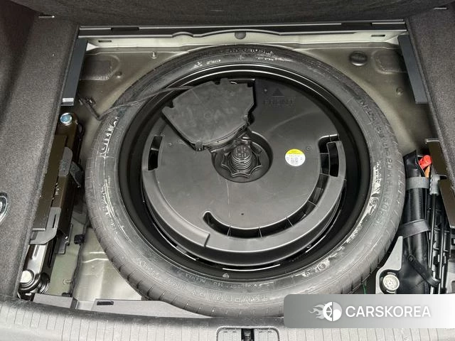 Audi A6L id 4349026 из Китая 17
