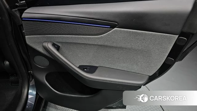 Tesla Model Y id 4468391 из Кореи 17