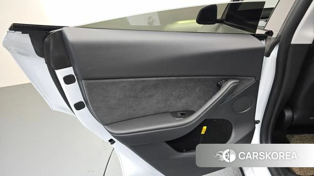 Tesla Model Y id 4783103 из Кореи 17