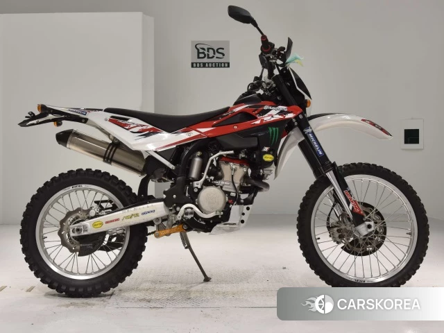 Проданный Husqvarna TE250R 2013 из Японии