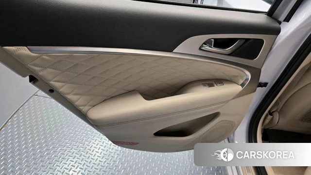 Genesis G70 id 4345847 из Кореи 17