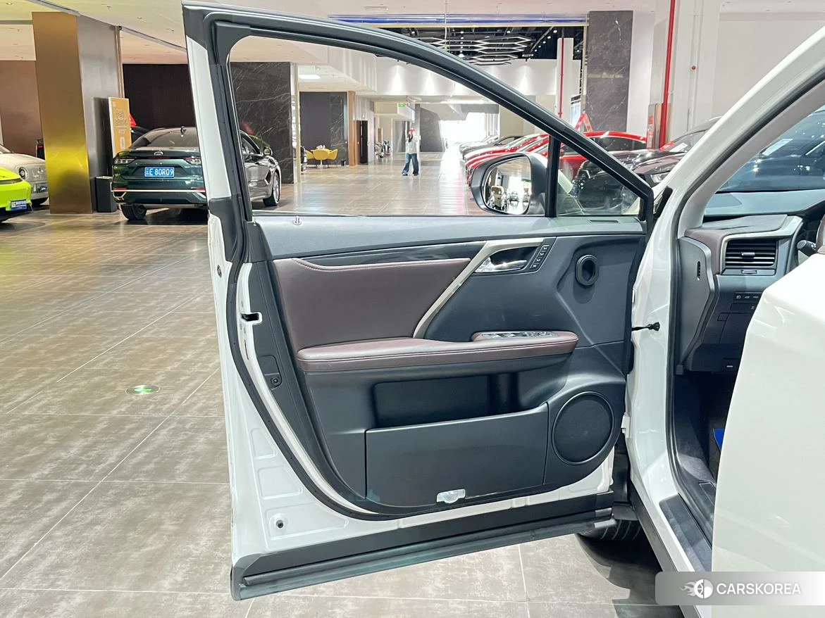 Lexus RX id 4452893 из Китая 17