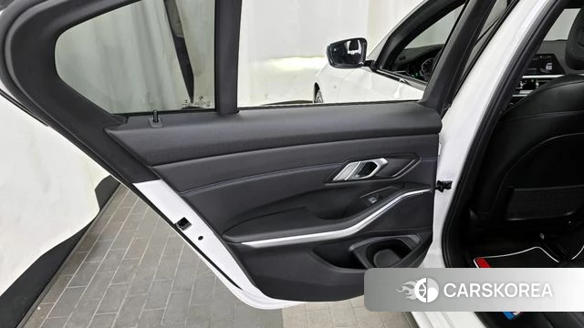 BMW 3 Series (G20) id 4303472 из Кореи 17