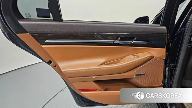 Genesis G90 id 4765069 из Кореи 17