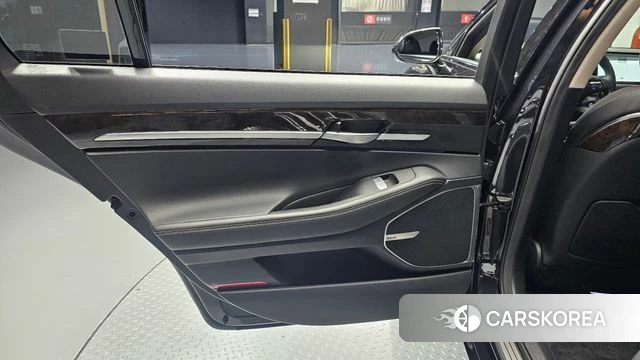 Genesis G90 id 4906825 из Кореи 17