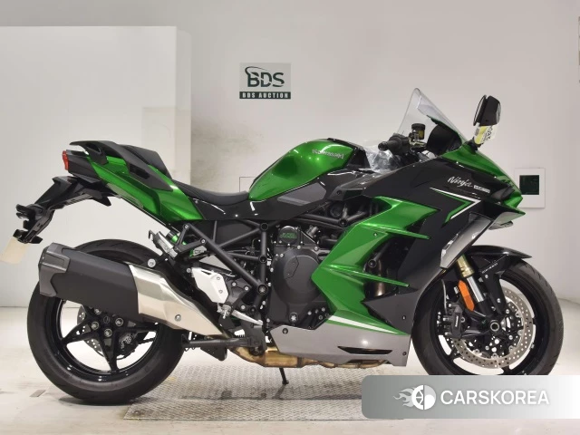 Проданный Kawasaki NINJA H2 SX 2023 из Японии