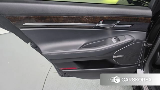 Genesis G90 id 4520153 из Кореи 17