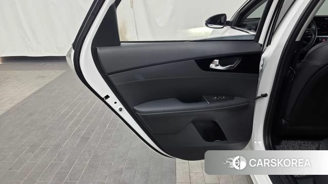 Kia The New K3 2nd generation id 4250185 из Кореи 17