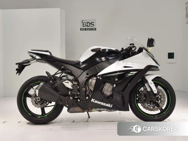 Проданный Kawasaki ZX-10R NINJA 2016 из Японии
