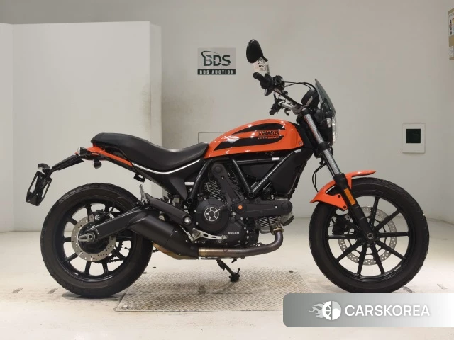 Ducati SCRAMBLER SIXTY2 id 4229640 из Японии 17
