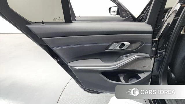 BMW 3 Series (G20) id 4283793 из Кореи 17