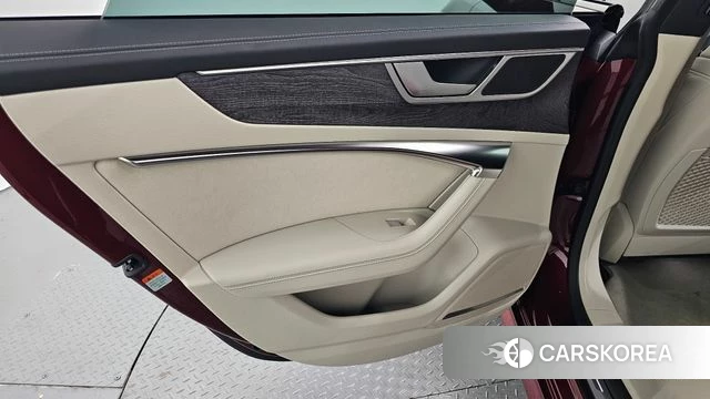 Audi A7 (4K) id 4629922 из Кореи 17
