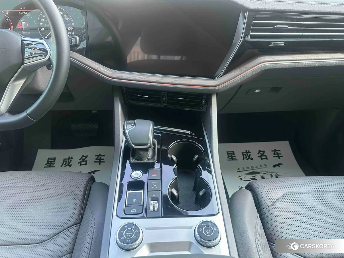 Volkswagen Touareg id 4473411 из Китая 17