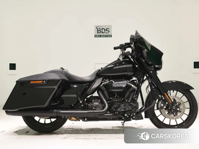 Проданный Harley-Davidson Street Glide FLHXS1870 2019 из Японии