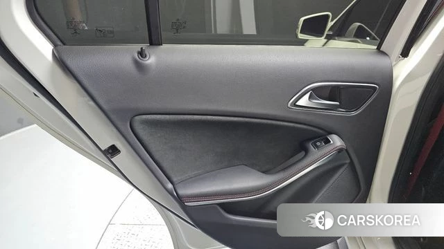 Mercedes-Benz A-Class W176 id 4459727 из Кореи 17
