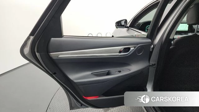 Hyundai The New Grandeur IG Hybrid id 4338379 из Кореи 17