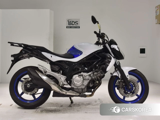 Проданный Suzuki GLADIUS 400 2015 из Японии