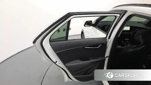 Kia Di Ol Nu Niro id 4697247 из Кореи 17